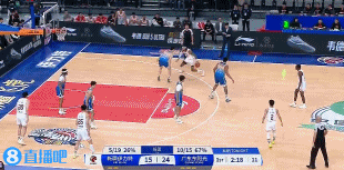 够强硬！任骏飞篮下强攻打成2+1&广东打出小高潮